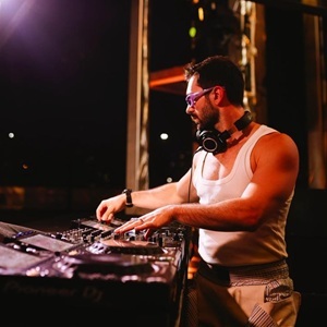 "Bloco da Mokaii", realiza um festival de música eletrônica GRATUITO com 15 ATRAÇÕES no sábado de carnaval (14/02), no SHOPPING DO AVIÃO.